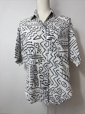Vintage 80s Details Abstract Geometric Memphis Split Back Button Tail Shirt S